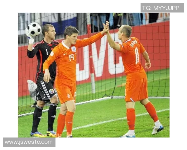 亨特拉尔与范佩西的巅峰对决谁才是真正的足球传奇