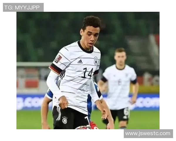 穆西亚拉崛起:年轻天才如何引领足球新时代的潮流与变革 穆西亚拉崛起:年轻天才如何引领足球新时代的潮流与变革