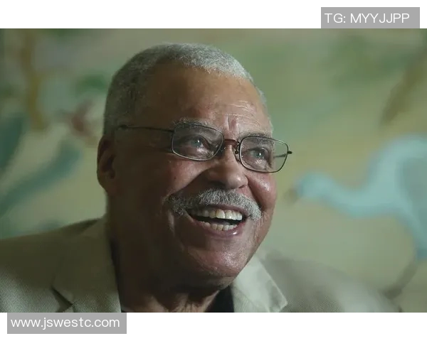 琼斯的传奇人生：从平凡到卓越的奋斗历程与启示