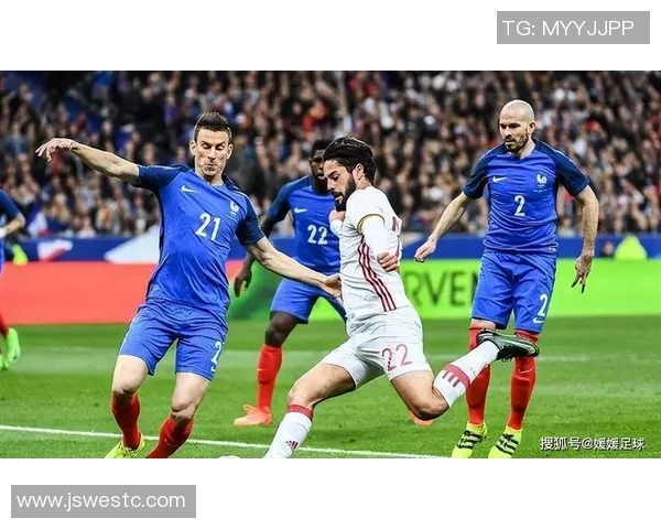 科林蒂巴主场迎战巴西国际争夺联赛关键三分的激烈对决