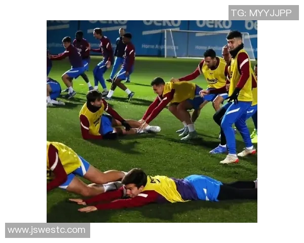 西班牙人主场迎战巴萨双方争夺荣誉与尊严的激烈对决 西班牙人主场迎战巴萨双方争夺荣誉与尊严的激烈对决