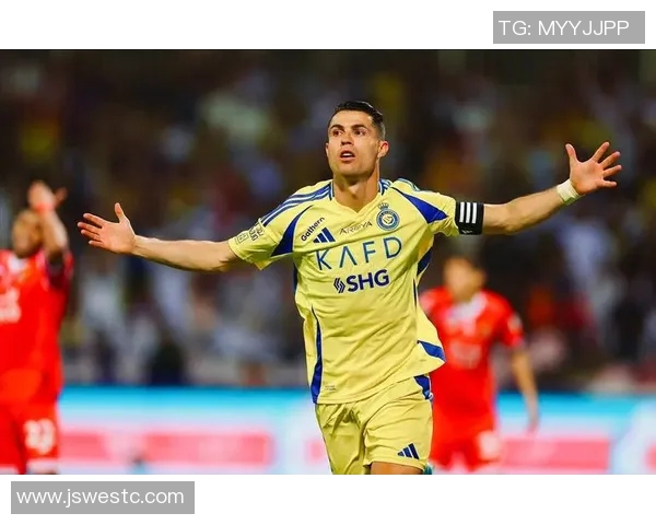 莱万状态火热欧冠赛场独占鳌头10场12球领跑射手榜 莱万状态火热欧冠赛场独占鳌头10场12球领跑射手榜