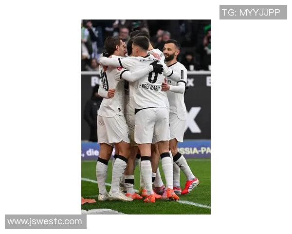 门兴格拉德巴赫与汉诺威96的精彩对决揭示德甲新赛季的竞争格局