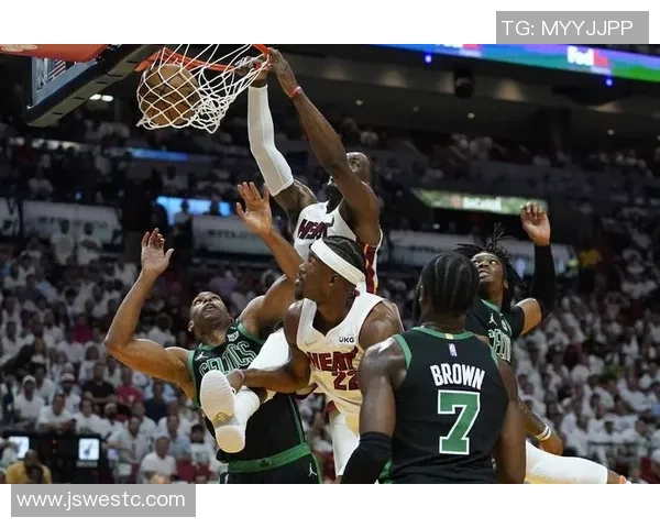 热火与凯尔特人精彩对决集锦回顾NBA季后赛激烈瞬间一览 热火与凯尔特人精彩对决集锦回顾NBA季后赛激烈瞬间一览