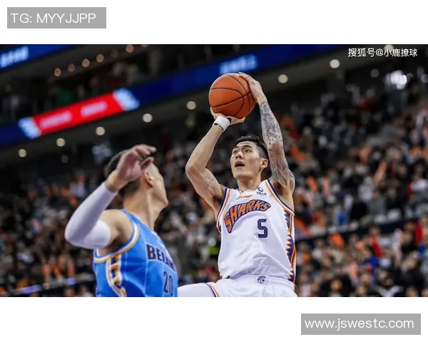 刘铮的奋斗人生与篮球梦想如何在赛场与生活中交织成辉 刘铮的奋斗人生与篮球梦想如何在赛场与生活中交织成辉