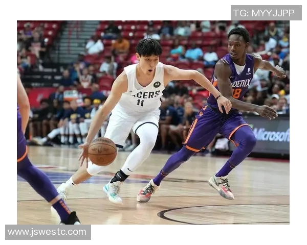 曾凡博:从青涩新星到篮球场上的闪耀之星的成长之路 曾凡博:从青涩新星到篮球场上的闪耀之星的成长之路