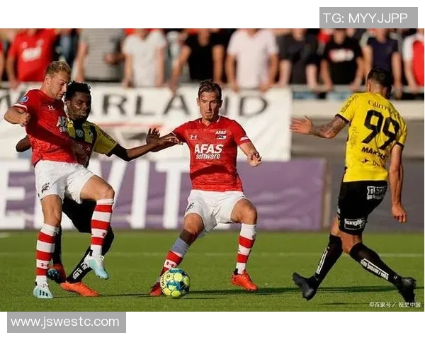 诺科平与天狼星的激烈对决揭示了足球战术的精彩与魅力